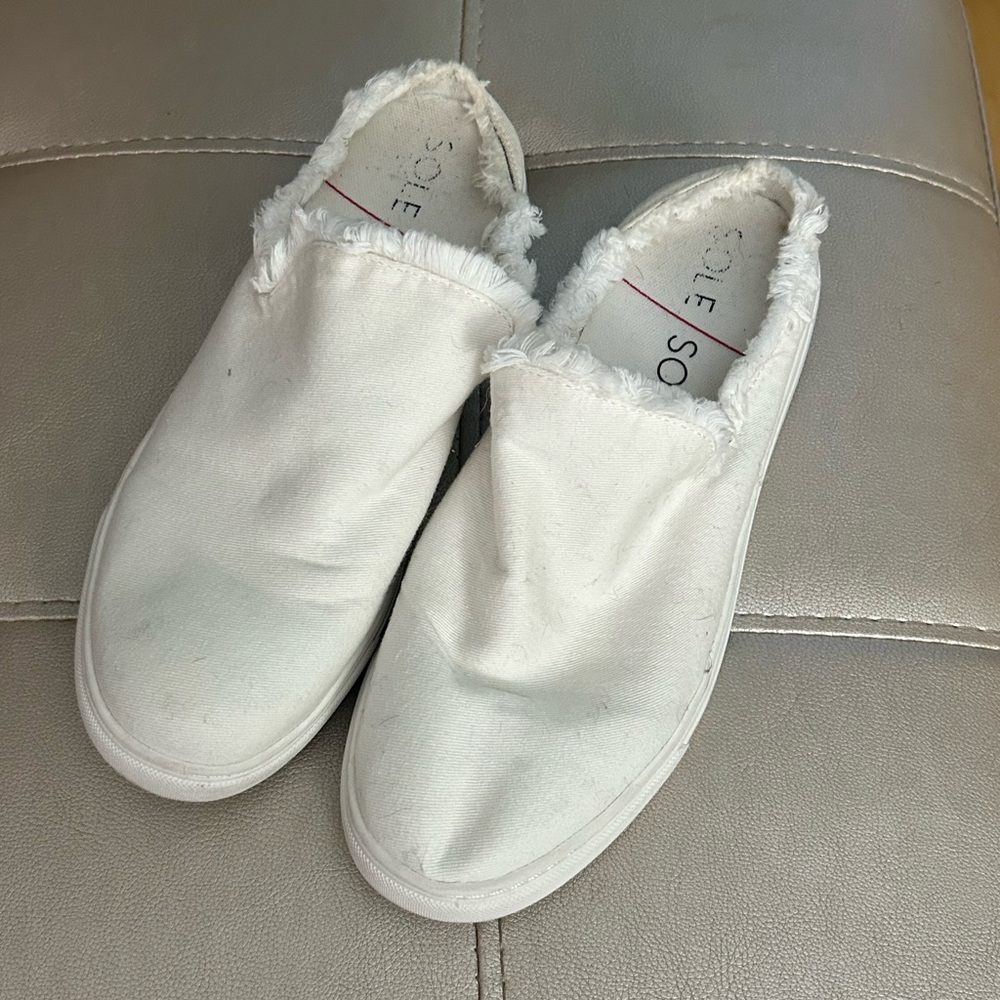 Sole Society Sz 8.5 White Canvas Slip-On Sneakers